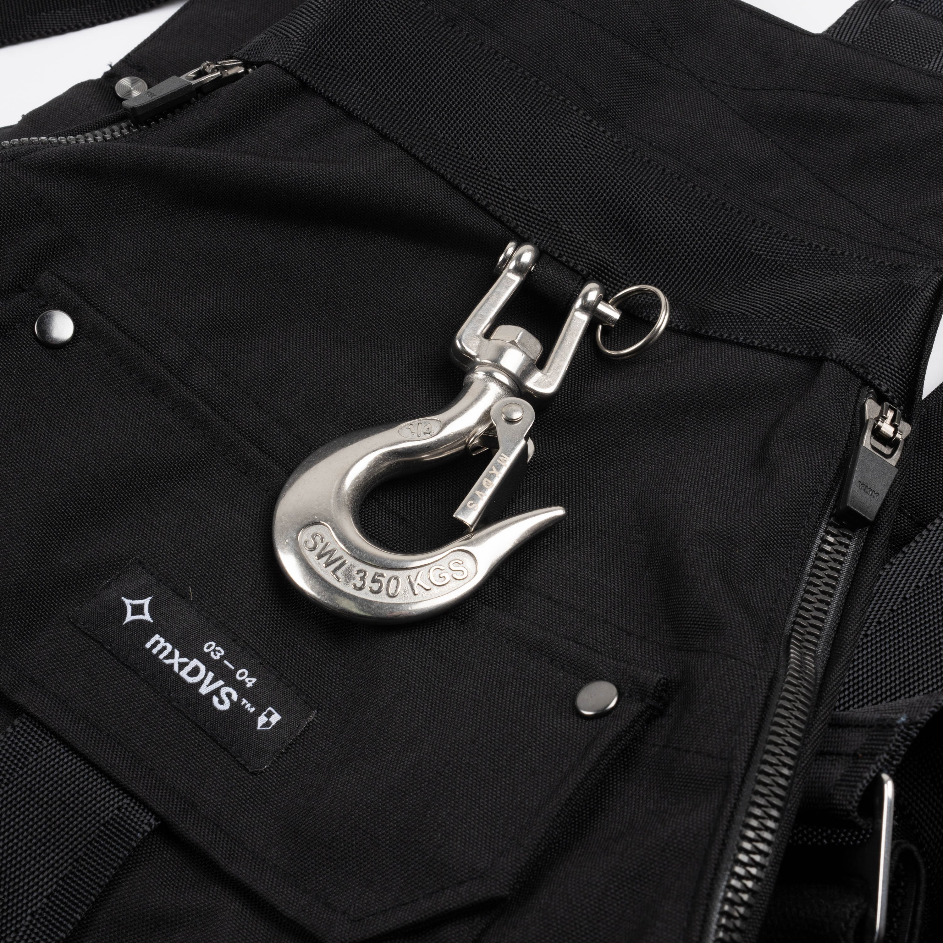 flap pocket w/ snaps at back x MXDVS Cargo Vest Black WM-K201-S24