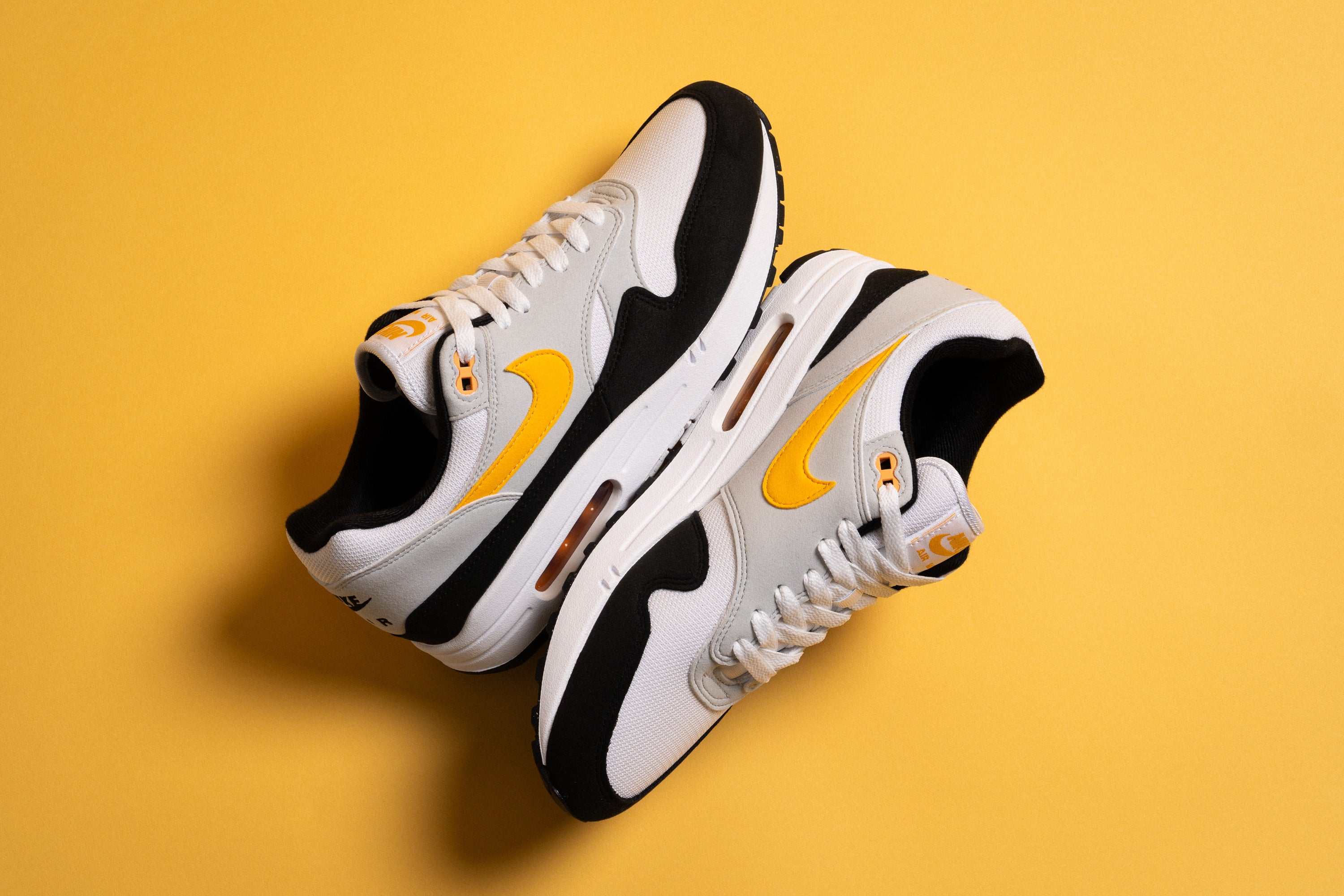 Nike Air Max 1 'University Gold' 2/11/23