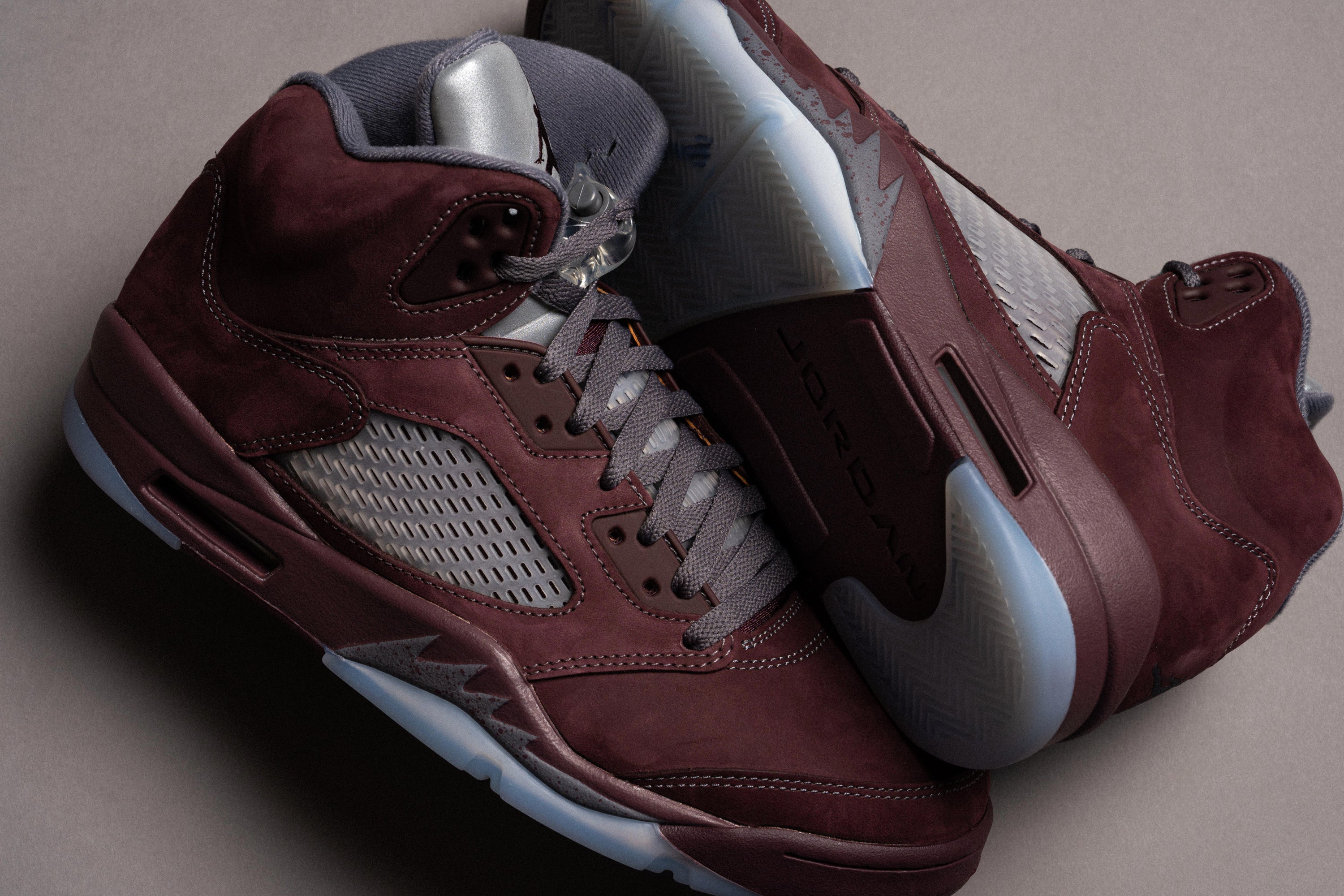 Air Jordan 5 Retro SE 'Burgundy' 29/8/23