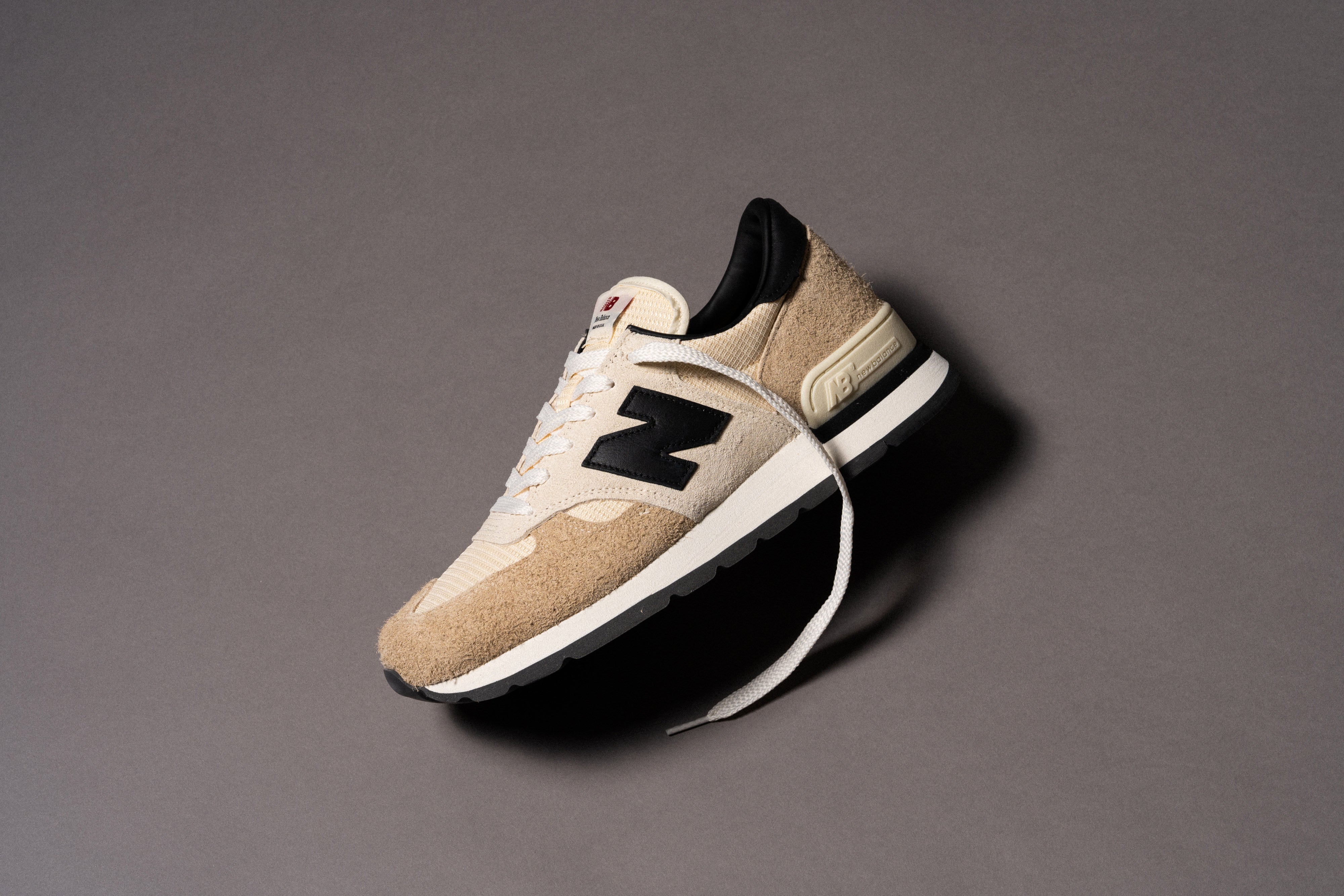 Men s New Balance 990v1 Macadamia Nut 30 7 22 Capsule