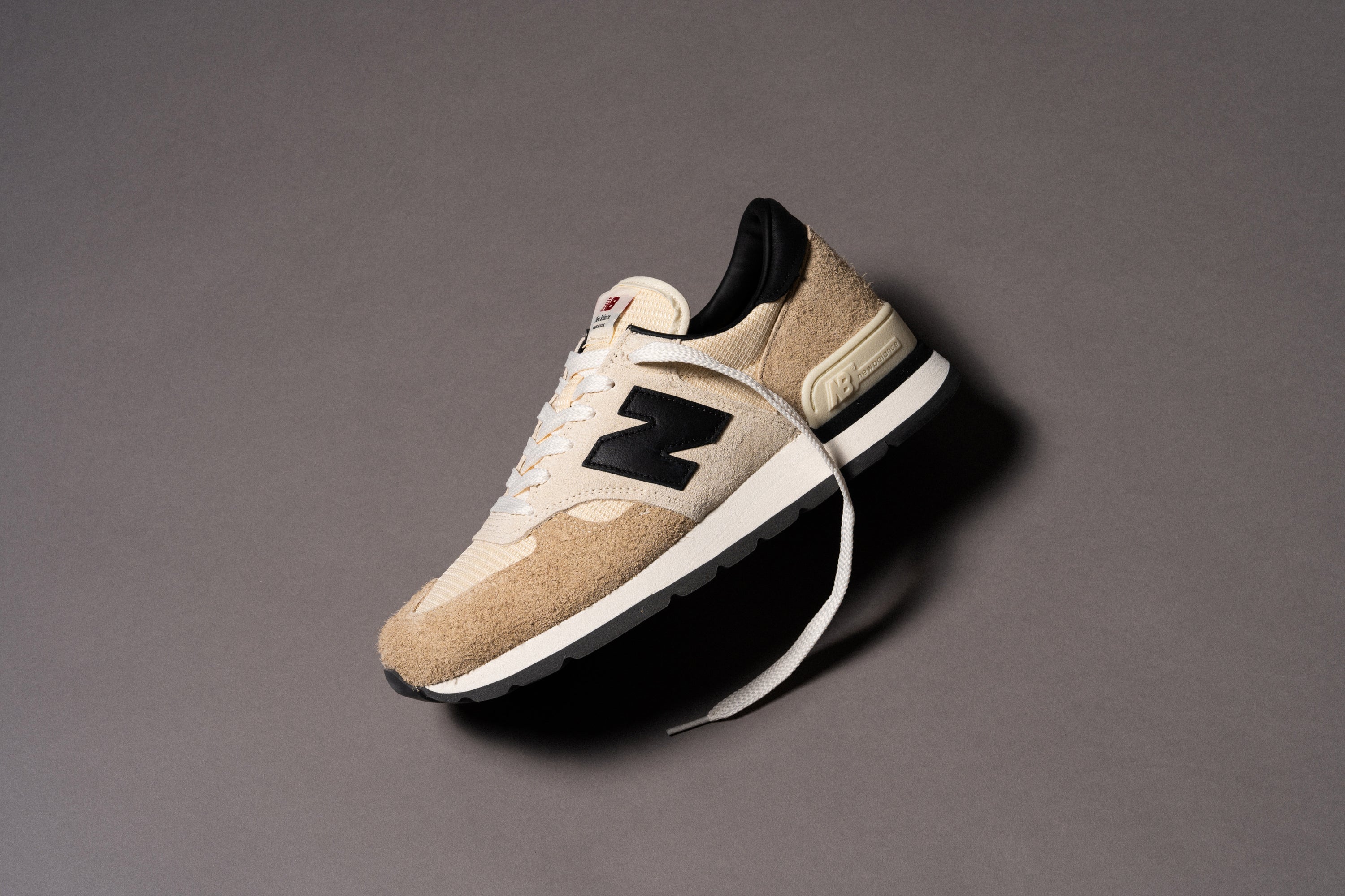 Men's New Balance 990v1 "Macadamia Nut" 30/7/22