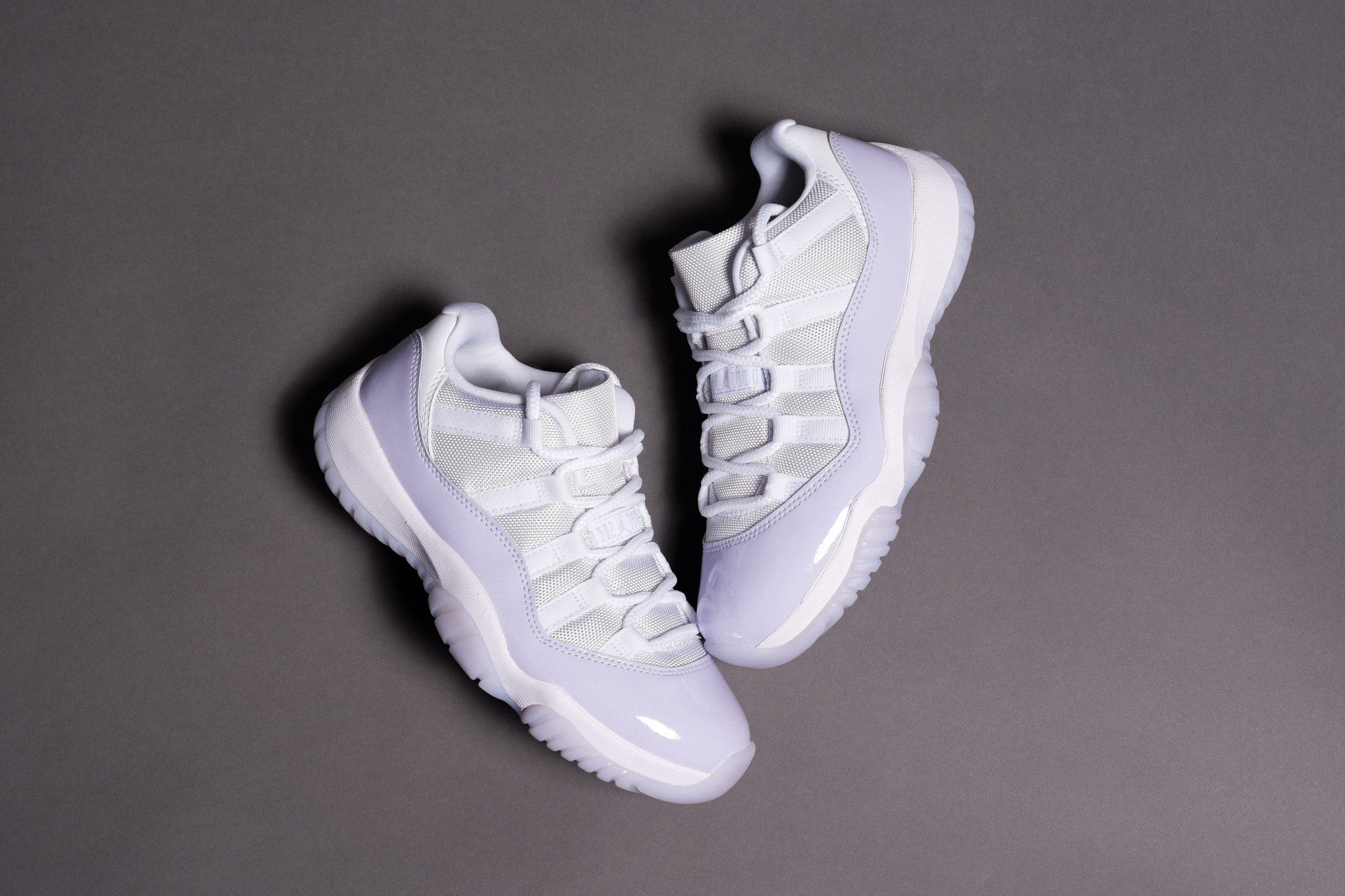 Women's Air Jordan 11 Low "Pure Violet" 21/5/22