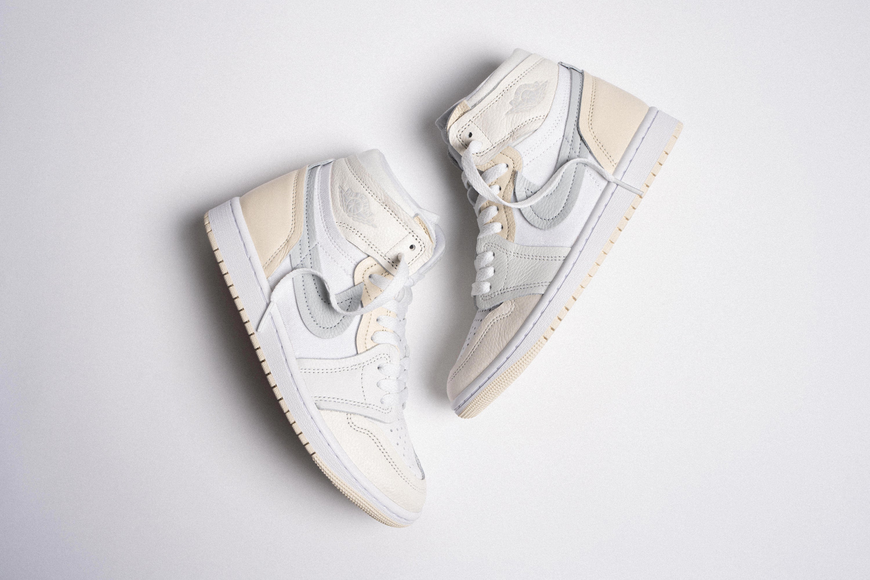 Women's Air Jordan 1 MM High 'Coconut Milk' 4/10/23