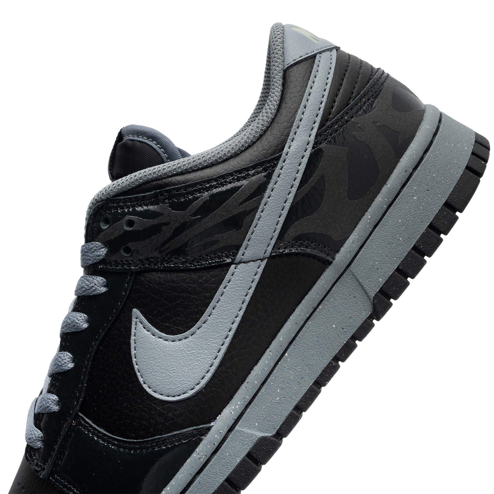 Nike Dunk Low Retro QS Off Noir / CL Grey-Black FZ3053-001