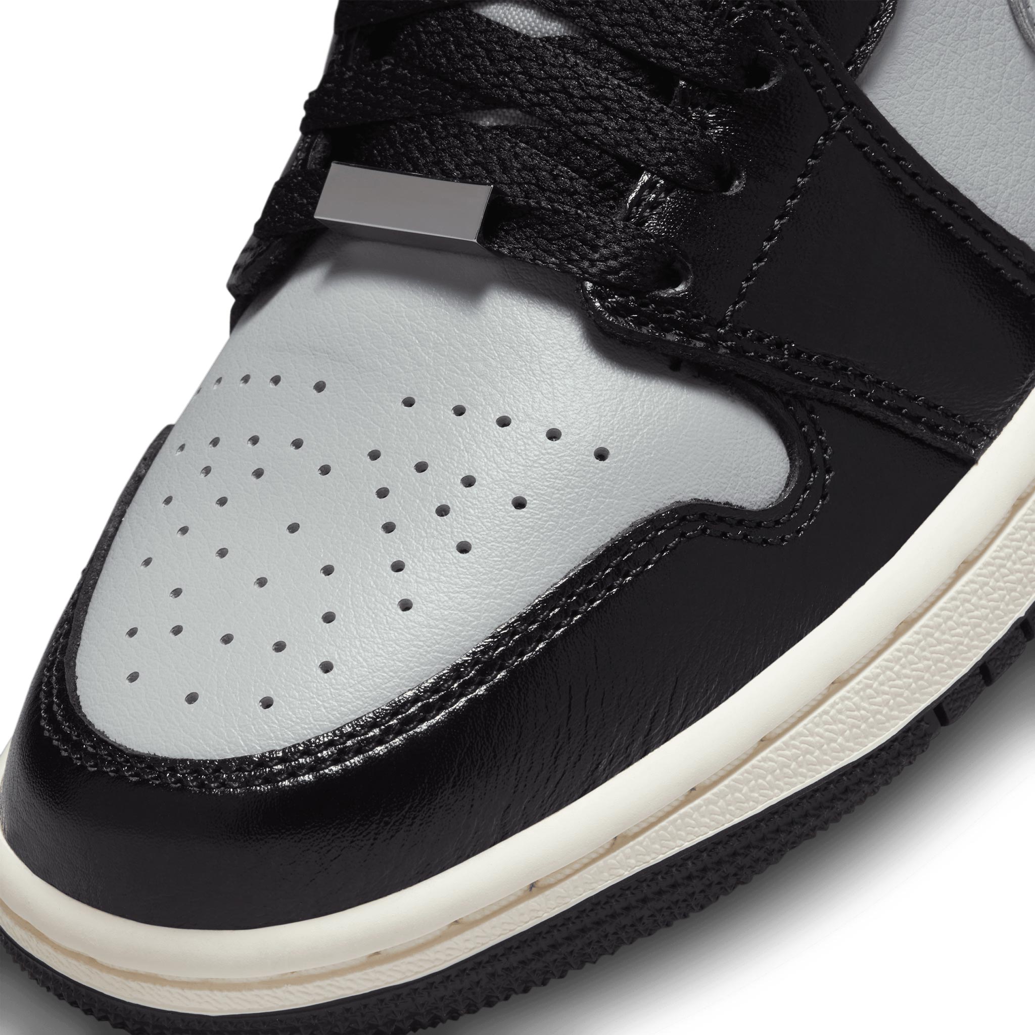 Women Air Jordan 1 Mid SE FB9892-002 Black – Capsule