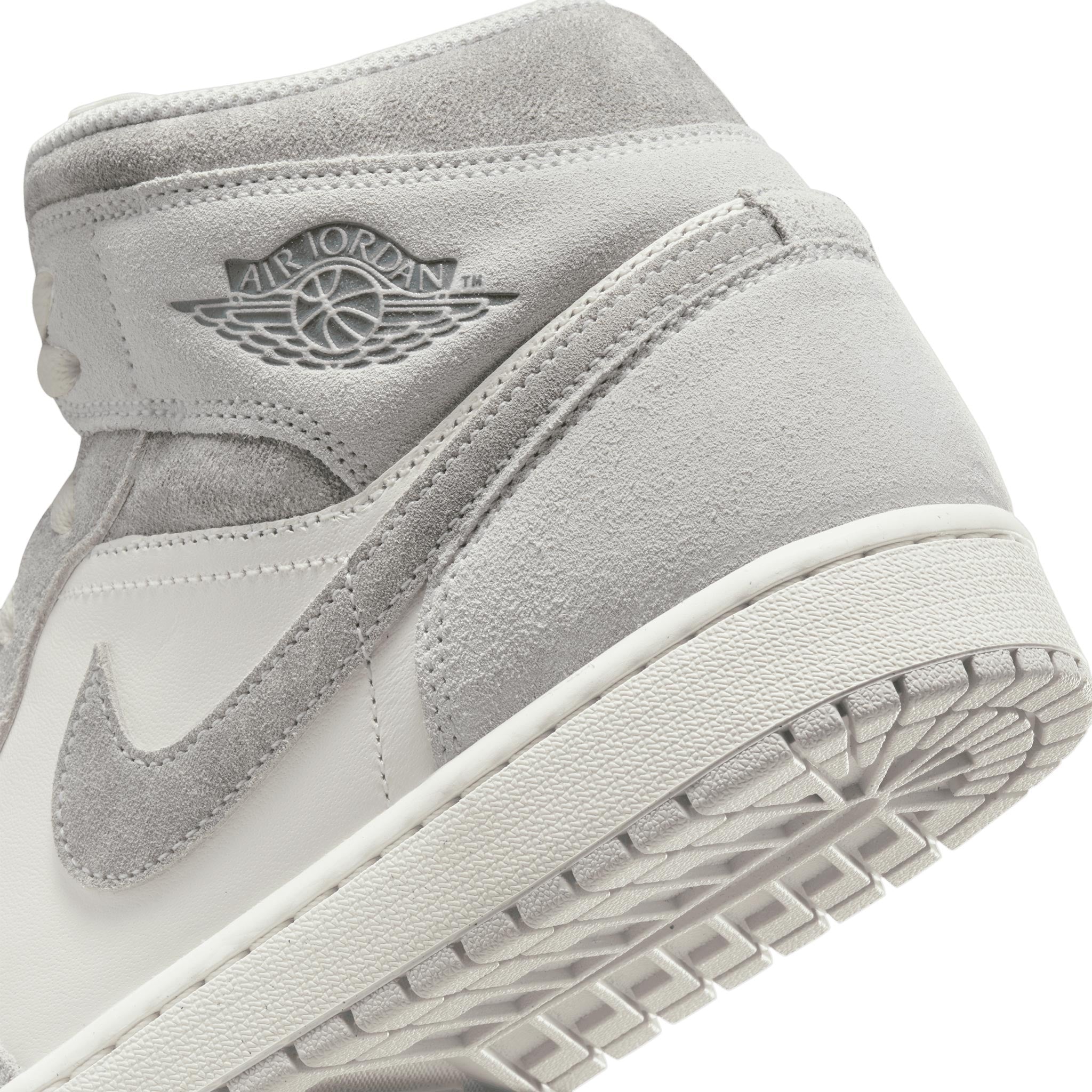 Air Jordan 1 Mid SE Neutral Grey/Smoke Grey-Sail FQ7720-002