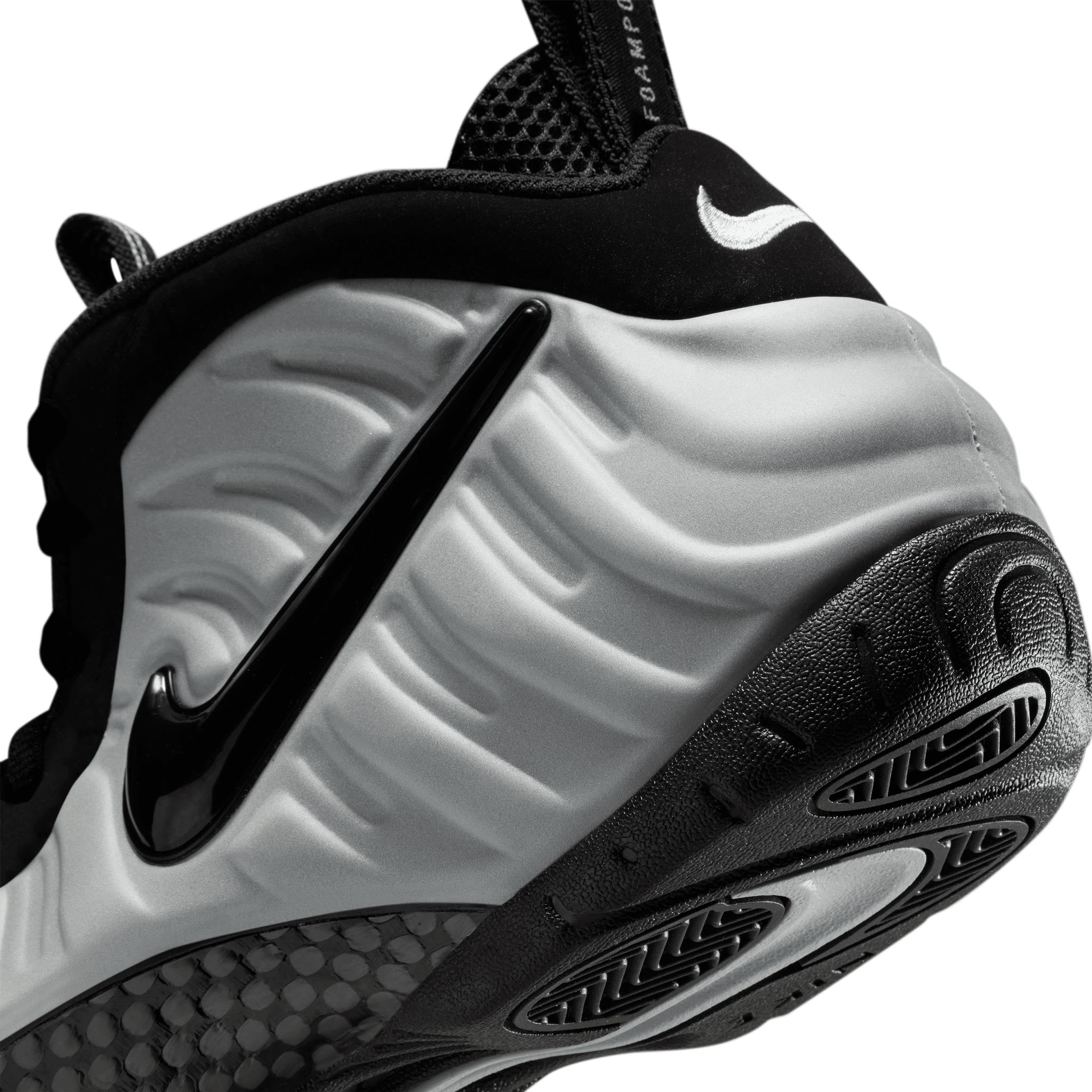 Nike Air Foamposite Pro Wolf Grey/Black HF0794-001