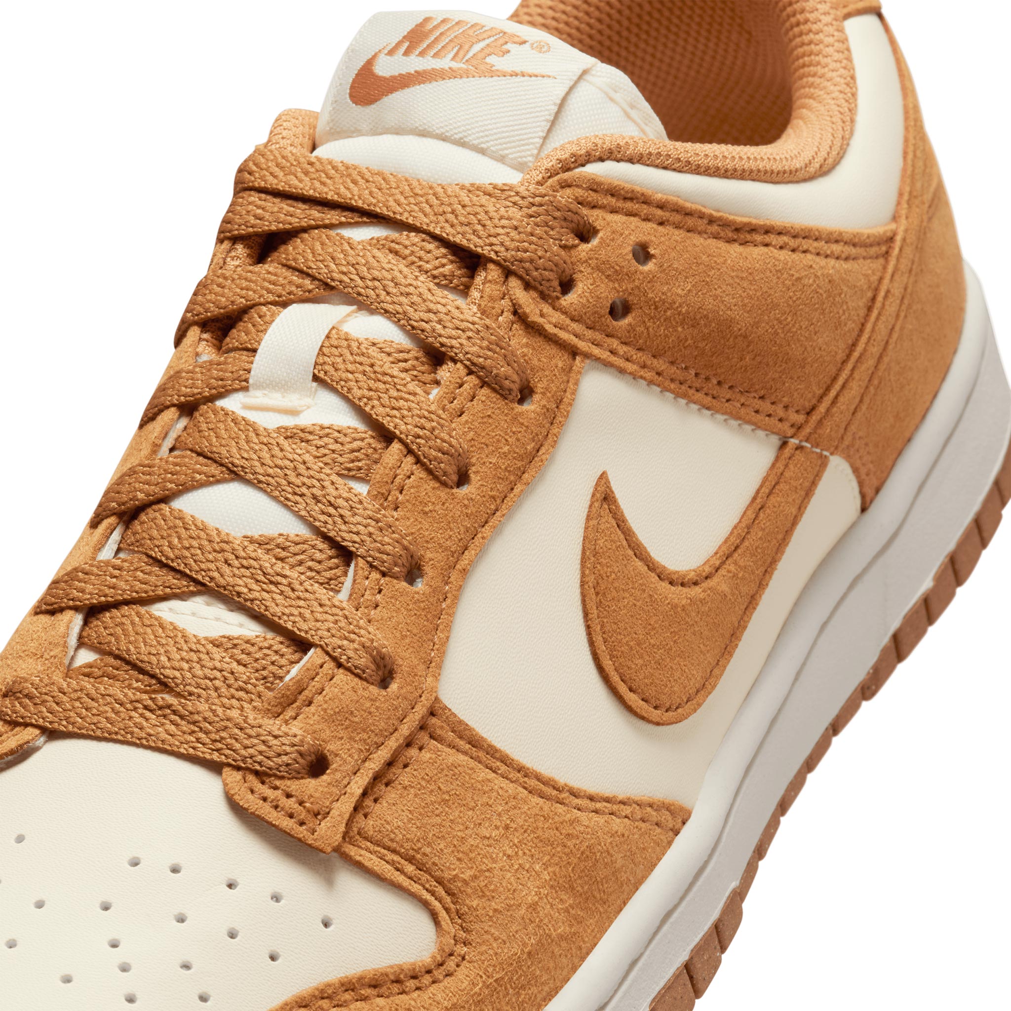 Women's Nike Dunk Low Coconut Milk/Flax-Sail HJ7673-100