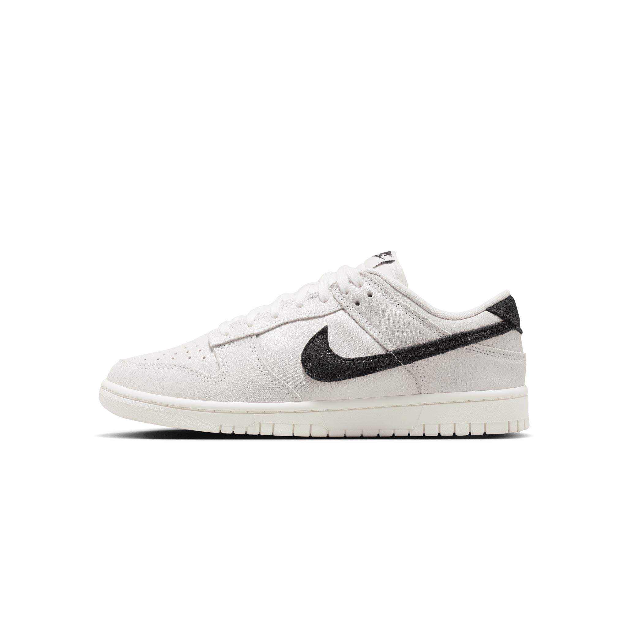 Women's Dunk Low SE White/Black-Team Red HQ3502-100