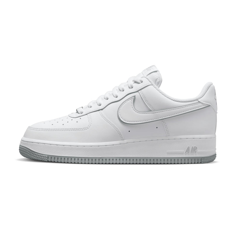 Nike shoes 218 on sale white